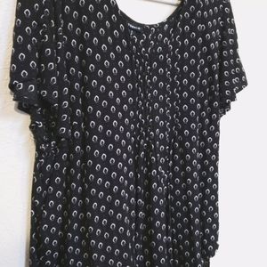 Size 3 Black Pattern Ruffle Blouse